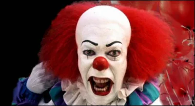 Avec un acolyte, il part à la rencontre du public pour essayer de les effrayer ! Mais cela ne fonctionne pas toujours... Dans quel film, ce personnage apparaît-il ?