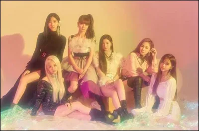 Laquelle des ces personnes ne fait pas partie d'Everglow ?