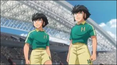 Quelle est la capacité spéciale des jumeaux Tachibana ?