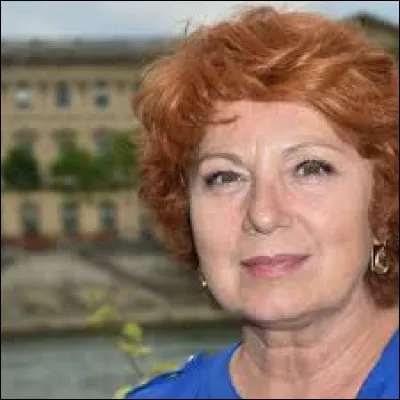 Qui est Véronique Genest ?