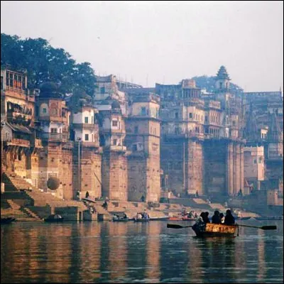 Quel fleuve, le plus sacr&eacute; d'Inde, prendrait sa source dans les cheveux du dieu Shiva ?