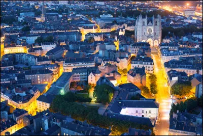 Qui est le maire de Nantes ?