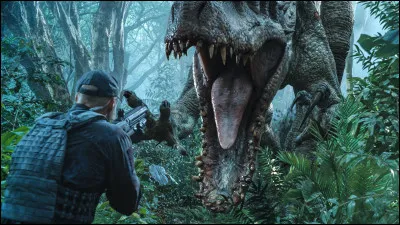 Quel hybride est créé dans "Jurassic World 1" ?