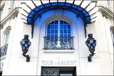 Carte postale suggestive ! J'écrivais "chers parents, mon séjour se passe bien, je vous envoie une carte d'un restaurant où je rêverais d'aller manger mais je n'ai pas les moyens. Gros bisous de..."