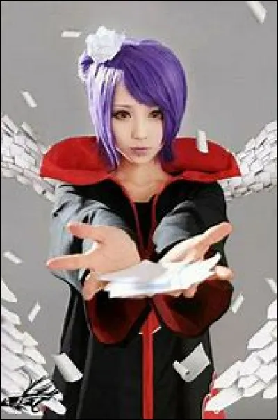 C'est la seule femme de l'Akatsuki. Elle est surnommée "l'Ange Messager" par les habitants de son village. Il s'agit de :