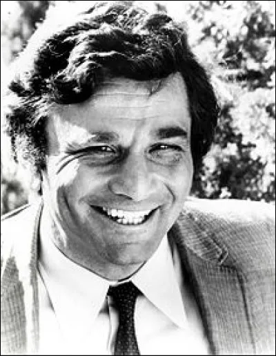 Qui est ce Peter, acteur américain, principalement connu pour son rôle de Columbo dans la série télévisée homonyme, mort en 2011 ?