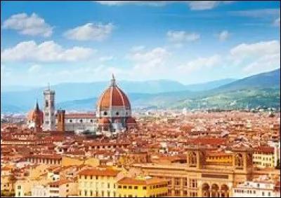 Quelle est cette ville d'Italie, capitale la Toscane, berceau de la Renaissance, grand centre culturelle et touristique ?