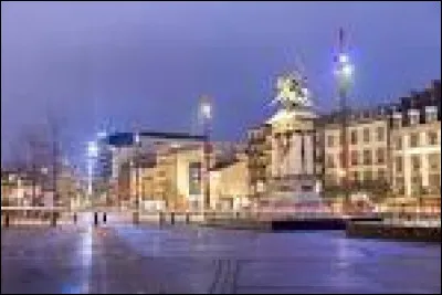 Quelle est son altitude par rapport à la mer ?