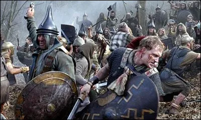 En 378, cette bataille voit l'écrasement des armées romaines par les Goths et la mort de l'empereur Valens : elle a pour conséquence une crise dynastique à Constantinople et permet l'avancée des Goths en Europe. C'est ...