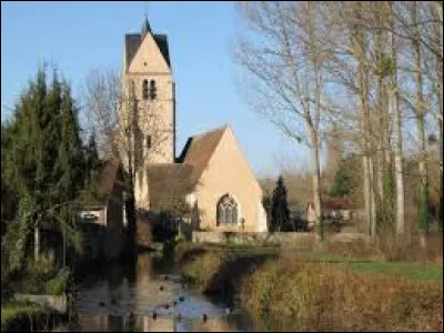 Vous avez sur cette image un bras de l'Ouanne devant l'église Saint-Sulpice de Gy-les-Nonains. Village de l'aire urbaine de Montargis, dans le Gâtinais de l'Est, il se situe dans le département ...