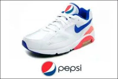 Cette jeune chanteuse américaine s'est fait connaître en 2018 avec le single "Sweet but Psycho".
La photo ne devrait pas laisser planer le doute sur son nom de scène mais connaissez-vous son prénom ?