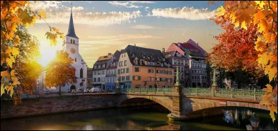 Qui est le maire de Strasbourg ?