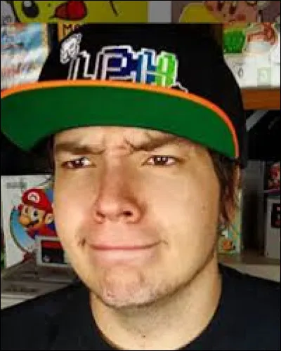 Quel est le nom de sa 3e chaine ? (s'il en a une)