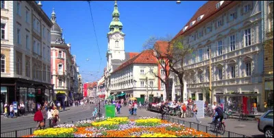 Ville d'Autriche, la deuxième du pays avec 290 000 habitants, capitale de la Styrie :