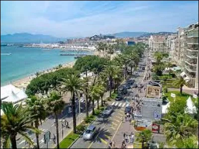 Dans quel département se situe la ville de Cannes ?