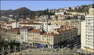 Dans quel département se situe la ville de Saint-Étienne ?