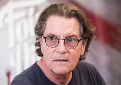 Son nom est Cabrel, quel est son prénom ?