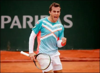 Il a été la révélation française à Roland-Garros en 2020. Quel est le nom de ce joueur prometteur ?
