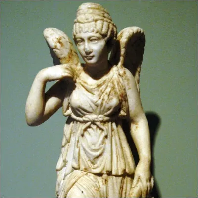 Quelle divinit&eacute; all&eacute;gorique grecque, fille de la Nuit, repr&eacute;sente le ch&acirc;timent divin ?