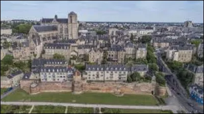 Dans quel département se trouve la ville du Mans ?