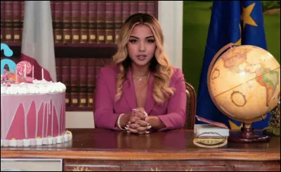 Avec quel youtubeur a-t-elle fait des vidéos ?