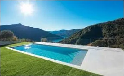 Durant l'été, vous pensez aller dans la piscine :