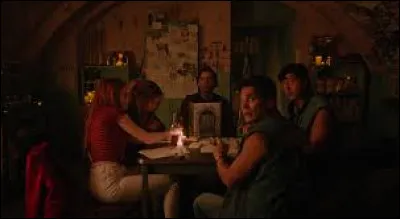 Comment s'appelle le jeu de la saison 3, qui envoûte les habitants de Riverdale ?