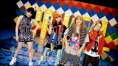 Dans quel MV des 2NE1 les voit-on comme ceci ?