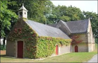 Nous sommes à présent en Bretagne devant la chapelle Notre-Dame-de-Trescoët de Caudan. Ville de l'agglomération Lorientaise, elle se situe dans le département ...