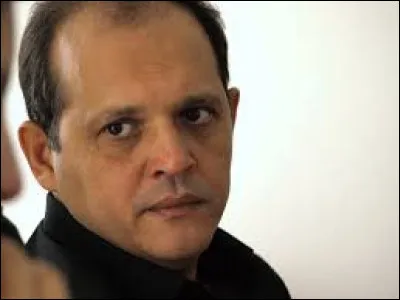 De quel instrument joue Anouar Brahem ?