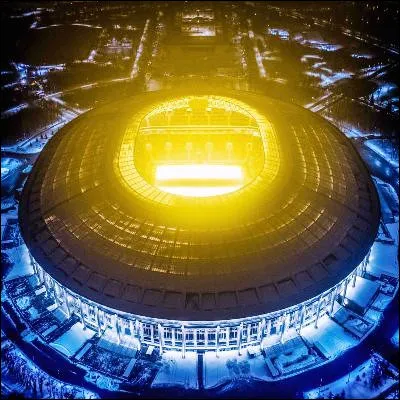 Quelle finale de Coupe du Monde de football s'est jou&eacute;e au stade Loujniki ?