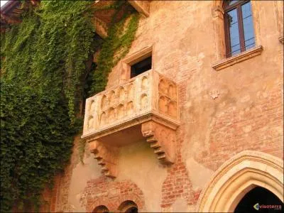 Dans quelle ville l'histoire se droule-t-elle ?