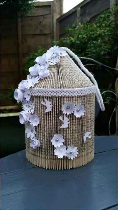 Selon l'expression consacrée, comme quel animal en cage, tourne-t-on quand on est cloué chez soi ?