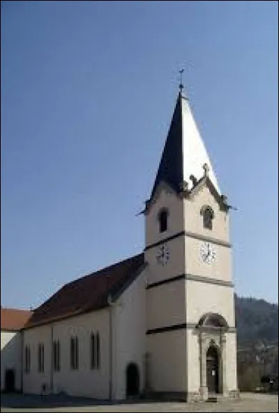 Voici l'église Saint-Blaise du Ménil. Village du Grand-Est, entre les vallées de la Moselle et de la Moselotte, il se situe dans le département ...