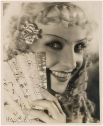 Remontons encore une fois dans le temps avec cet indice : Les Malheurs de Sophie et Le Costaud des Batignolles !