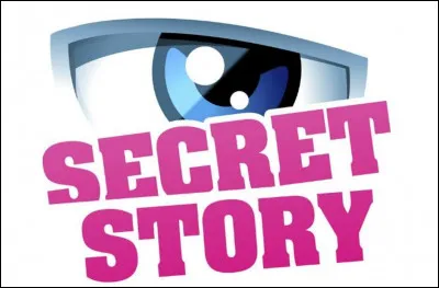 Quel est le comédien qui interprétait "La Voix" de Secret Story sur TF1 ?