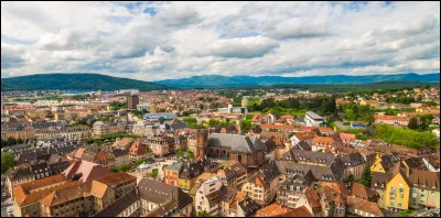 Parmi ces récompenses laquelle Belfort a-t-elle obtenue ?