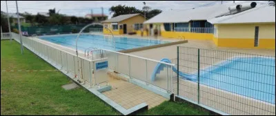 À quelques mètres de là, il y a...