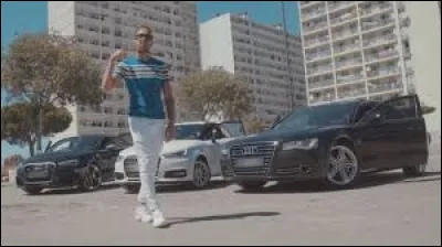 Quel rappeur a chanté "4 anneaux" ?