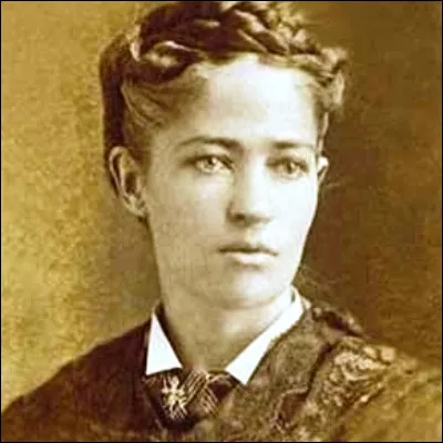 Quel appareil &eacute;lectrom&eacute;nager attribue-t-on &agrave; l'Am&eacute;ricaine Josephine Cochrane ?