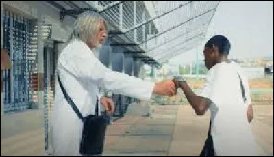 Didier Raoult est né à Paris, en France.