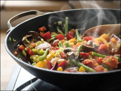 Il faut cuire les aliments pour qu'ils gardent leurs qualités nutritives.