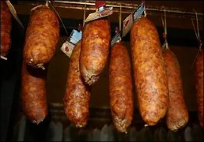 Quelle est la ville des saucisses de porc fumées ?