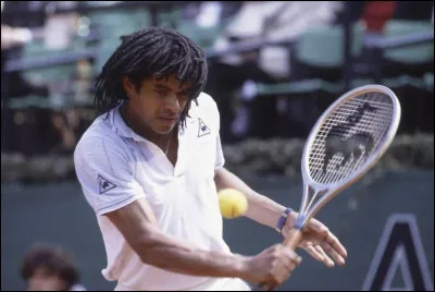 En quelle année Yannick Noah a-t-il gagné Roland-Garros ?