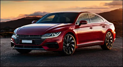 Dans ce quiz, cette berline aux allures de coupé est l'une des plus récentes avec la sportive de la question 8. Je vous demande de me nommer ce véhicule produit par le constructeur de Wolfsburg.