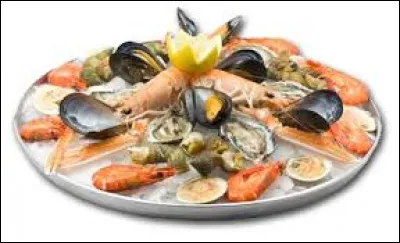 Dans le jeu "1 vérité et 2 mensonges", quel costume nous disait être peut-être allergique aux fruits de mer ?
