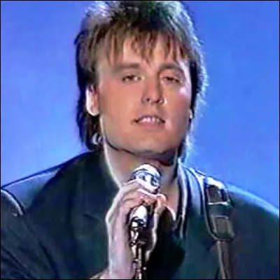 Quelle danse rock, repr&eacute;sent&eacute;e par des chansons comme "Les Cactus" de Jacques Dutronc ou "Qui est in, qui est out" de Serge Gainsbourg, est dans&eacute;e par Jos&eacute;phine et Roger dans une chanson de Thierry Hazard ?