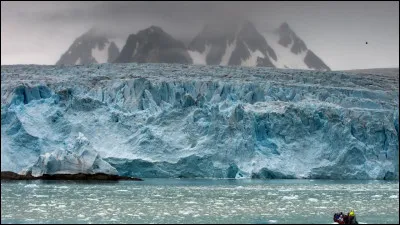 Comment se nomme l'île la plus importante de l'archipel ?