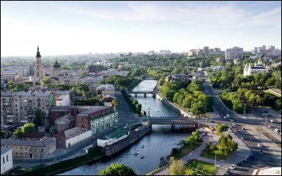 Grande ville ukrainienne, la deuxième du pays avec 1,4 million d'habitants :