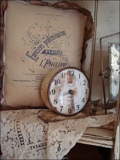 Qui chantait les mots "et qu'on nous épargne à toi et moi si possible très longtemps, d'avoir choisi un camp" dans sa chanson "Né en 17 à Leidenstadt" ?